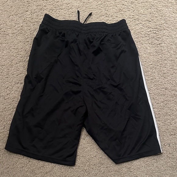 Adidas Boys 3-Stripes Essentials White Logo Athletic Shorts Black Size XL - Picture 2 of 6